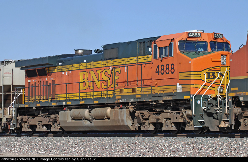 BNSF 4888